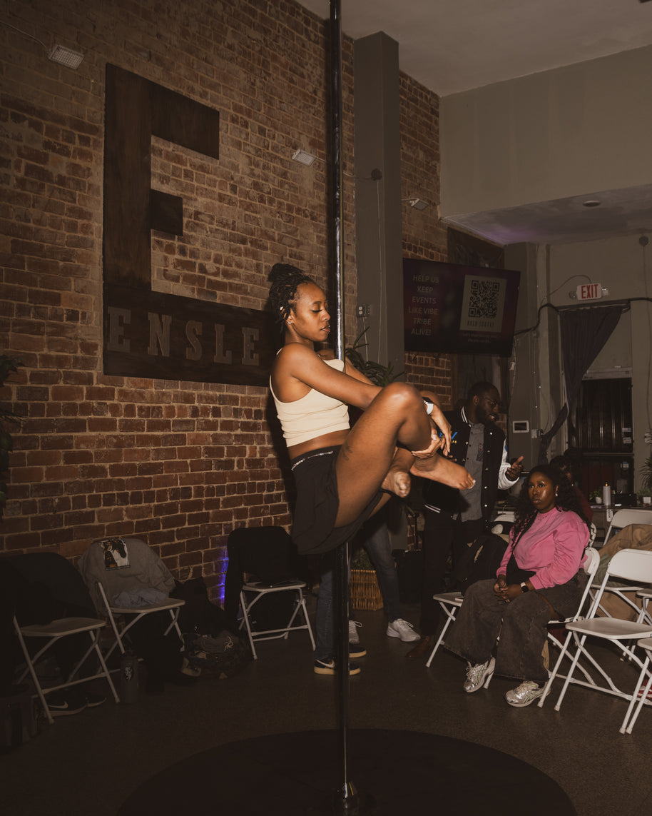 SACRED SOLOS — PRIVATE POLE & EMBODIMENT SESSIONS